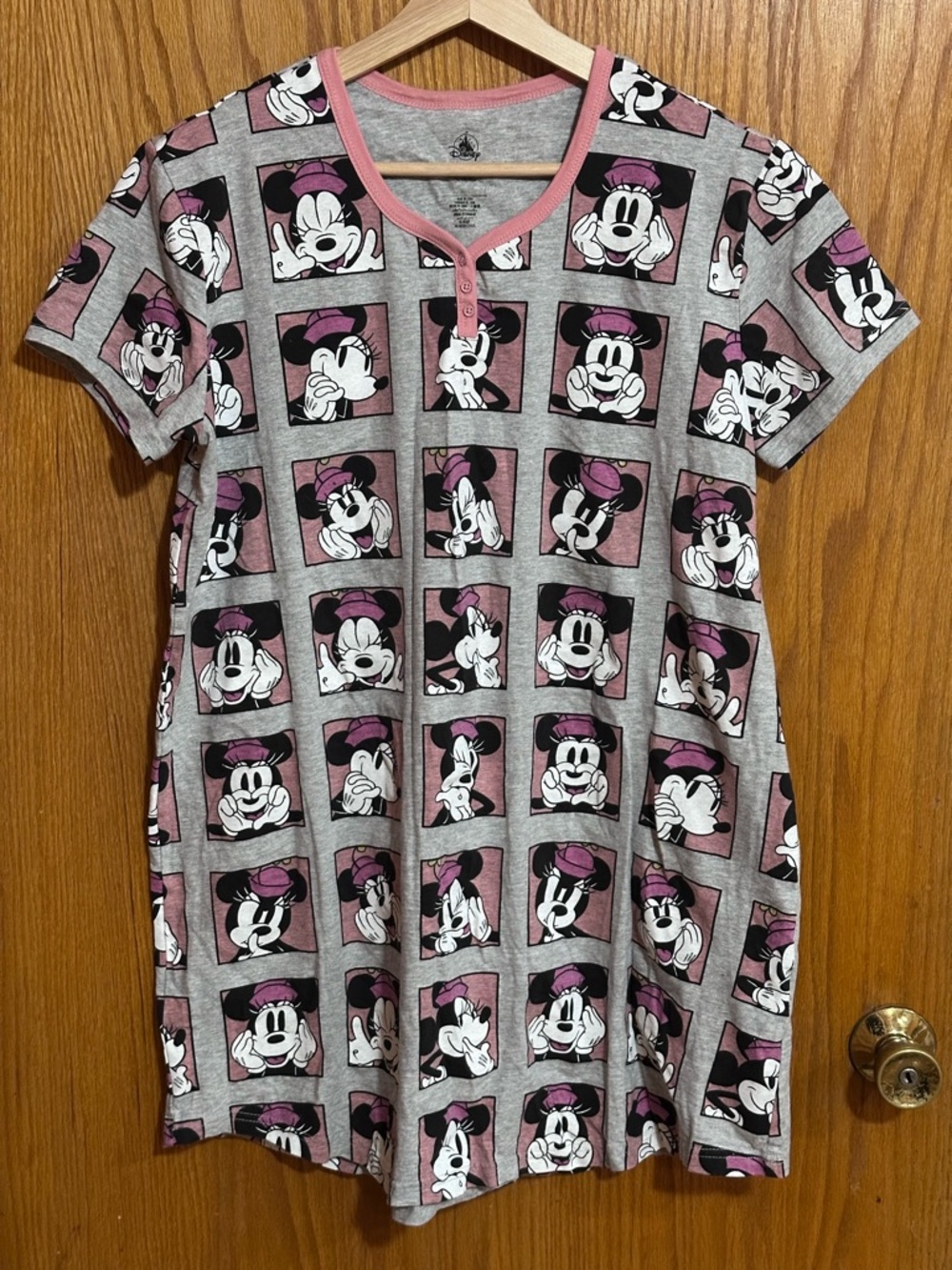 Disney‎ Grey sleep shirt sz medium Mickey